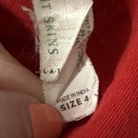 Creme De La Creme Shirt Top Kids Childrens Uniform Size 4 Rabbit Skins Red LS - Picture 7 of 7